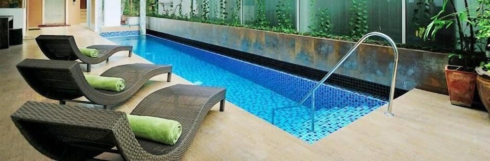Nantra Retreat And Spa Bangkok Esterno foto